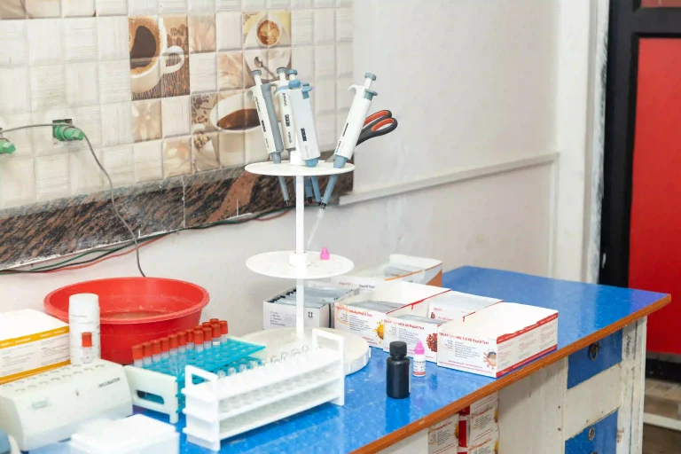  Laboratory banner